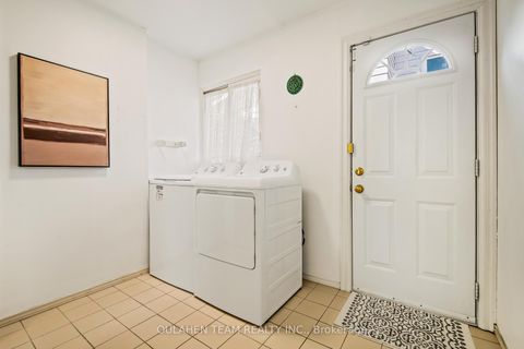 Photo 13 at 27 Hornshill Drive, Agincourt North, Toronto