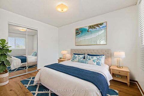 Photo 24 at 27 Hornshill Drive, Agincourt North, Toronto