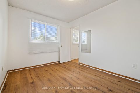Photo 25 at 27 Hornshill Drive, Agincourt North, Toronto