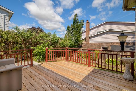 Photo 32 at 27 Hornshill Drive, Agincourt North, Toronto