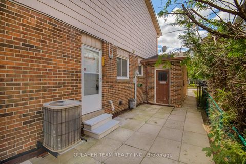 Photo 35 at 27 Hornshill Drive, Agincourt North, Toronto