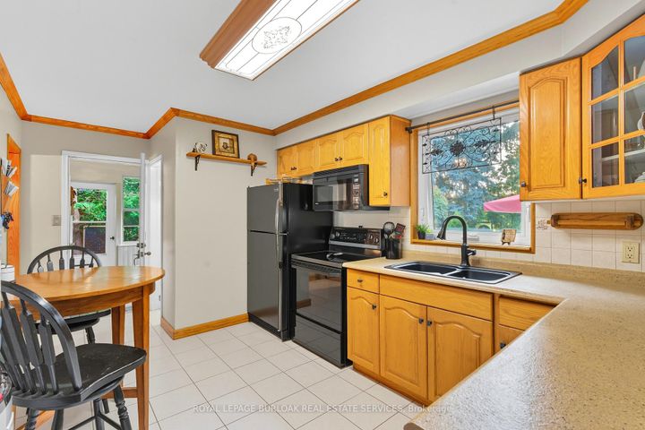 Photo 10 at 1159 Greening Avenue, Lakeview, Mississauga