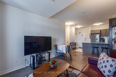 Photo 7 at 314 - 2522 Keele Street, Maple Leaf, Toronto