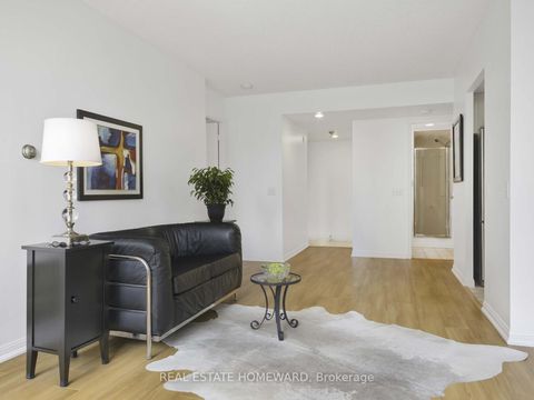Photo 4 at 720 - 5 Rosehill Avenue, Moore Park, Toronto