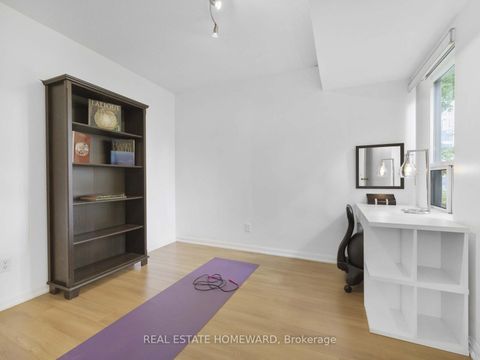 Photo 11 at 720 - 5 Rosehill Avenue, Moore Park, Toronto