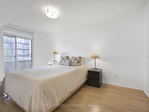 Photo 14 at 720 - 5 Rosehill Avenue, Moore Park, Toronto