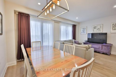 Photo 6 at 46 Lucena Crescent, Maple, Vaughan