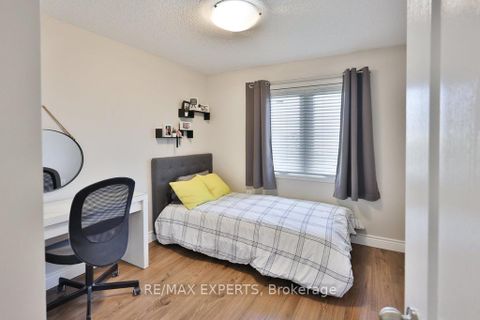 Photo 14 at 46 Lucena Crescent, Maple, Vaughan