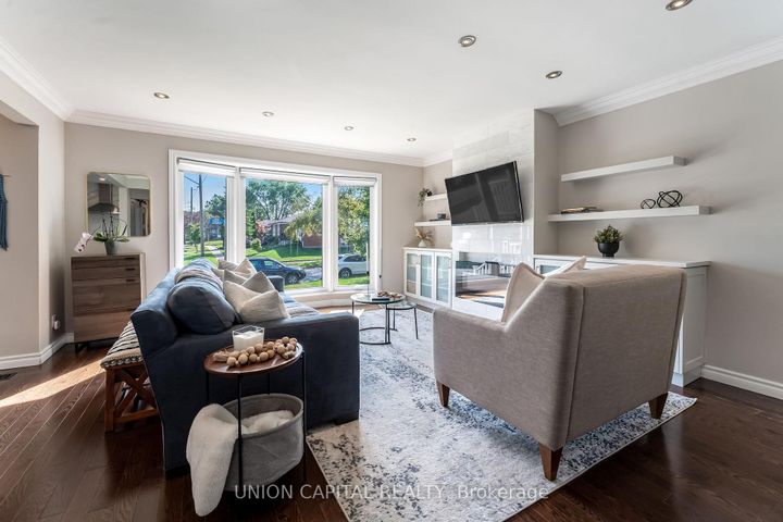 Photo 4 at 226 Cass Avenue, Sullivan, Toronto