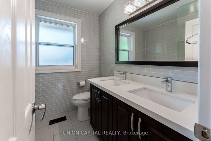 Photo 21 at 226 Cass Avenue, Sullivan, Toronto
