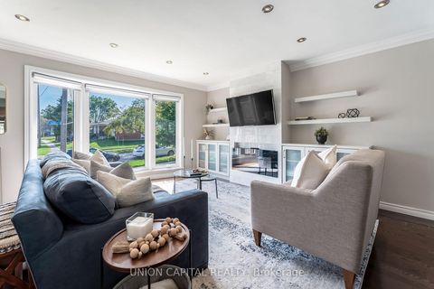 Photo 3 at 226 Cass Avenue, Sullivan, Toronto