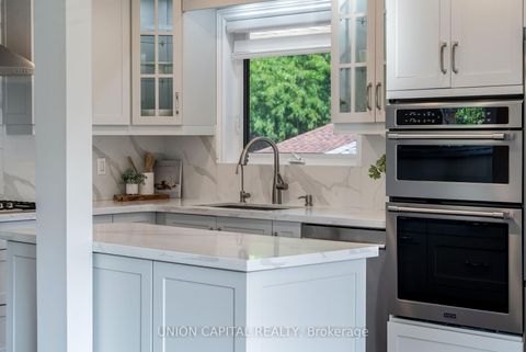 Photo 12 at 226 Cass Avenue, Sullivan, Toronto