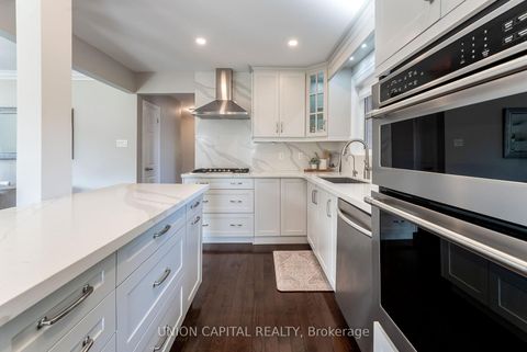 Photo 14 at 226 Cass Avenue, Sullivan, Toronto