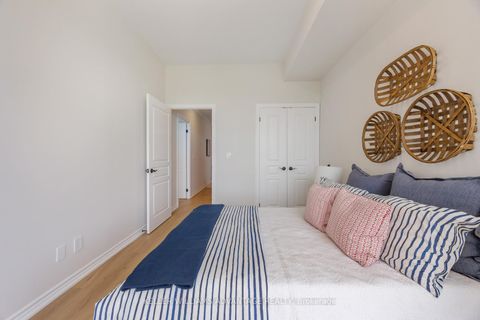 Photo 28 at 904 - 2662 Bloor Street W, Kingsway South, Toronto