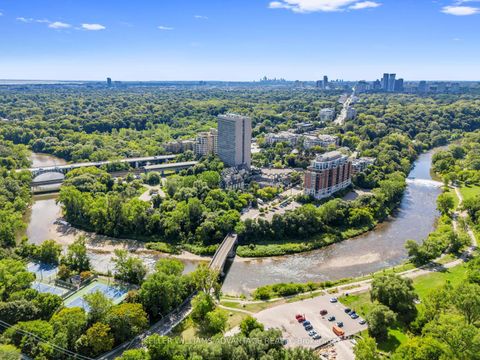 Photo 47 at 904 - 2662 Bloor Street W, Kingsway South, Toronto