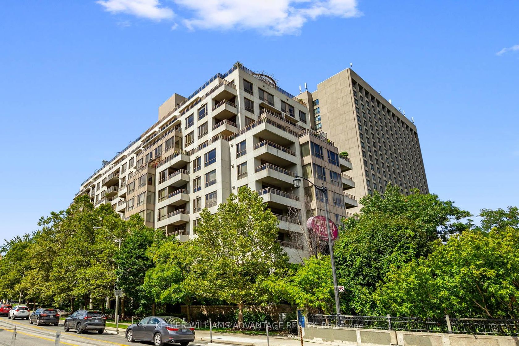 904 - 2662 Bloor Street W, Kingsway South, Toronto 