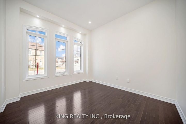 Photo 5 at 52 Haverstock Crescent, Northwest Brampton, Brampton