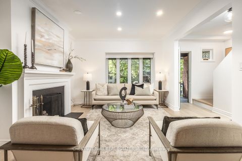 Photo 5 at 262 St Clements Avenue, Eglinton, Toronto