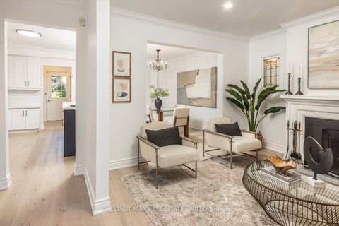 Photo 9 at 262 St Clements Avenue, Eglinton, Toronto