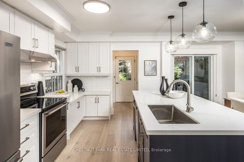 Photo 10 at 262 St Clements Avenue, Eglinton, Toronto