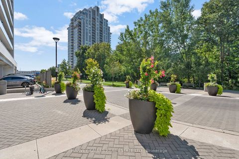 Photo 3 at 2608 - 7890 Bathurst Street, Beverley Glen, Vaughan