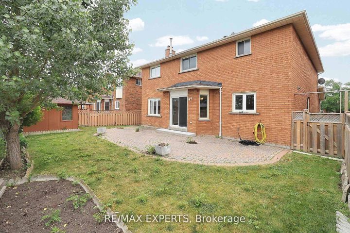 Photo 48 at 129 Father Ermanno Crescent, East Woodbridge, Vaughan