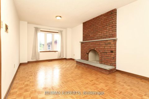 Photo 21 at 129 Father Ermanno Crescent, East Woodbridge, Vaughan