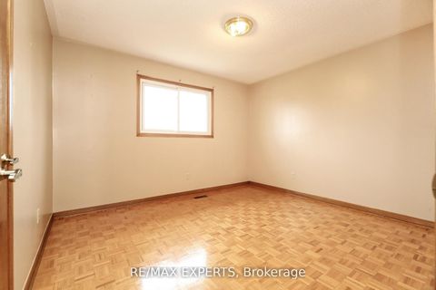 Photo 34 at 129 Father Ermanno Crescent, East Woodbridge, Vaughan