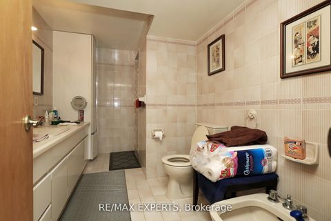 Photo 40 at 129 Father Ermanno Crescent, East Woodbridge, Vaughan
