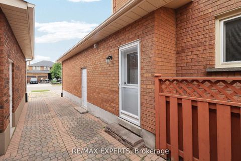 Photo 44 at 129 Father Ermanno Crescent, East Woodbridge, Vaughan