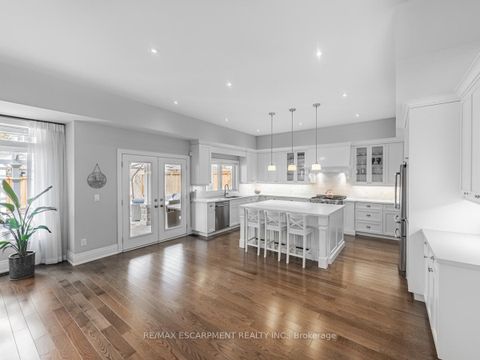 Photo 11 at 2541 Kate Common, BR Bronte, Oakville