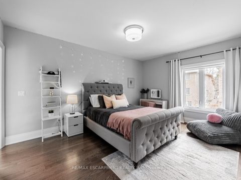 Photo 24 at 2541 Kate Common, BR Bronte, Oakville