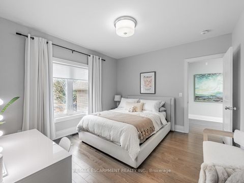 Photo 27 at 2541 Kate Common, BR Bronte, Oakville