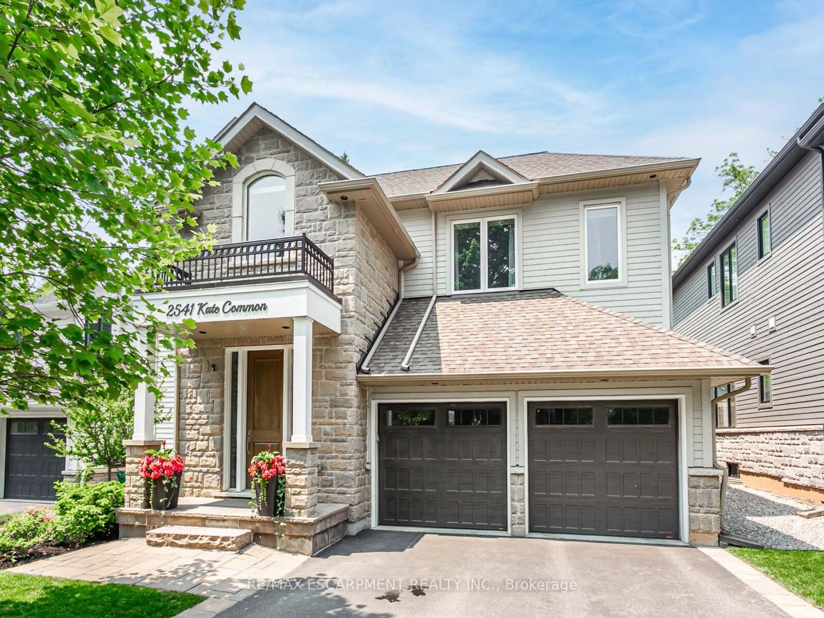 2541 Kate Common, BR Bronte, Oakville 