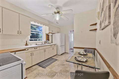 Photo 8 at 192 Beechgrove Drive, West Hill, Toronto