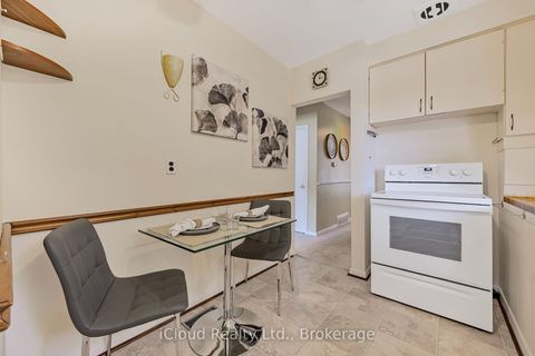 Photo 9 at 192 Beechgrove Drive, West Hill, Toronto
