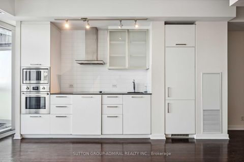 Photo 7 at 4704 - 14 York Street, Waterfront Communities C1, Toronto