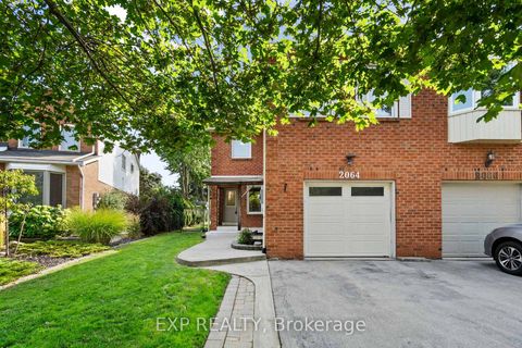 Photo 33 at 2064 Glenada Crescent, WC Wedgewood Creek, Oakville