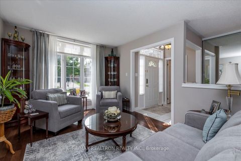 Photo 4 at 44 Columbia Road, Holly, Barrie