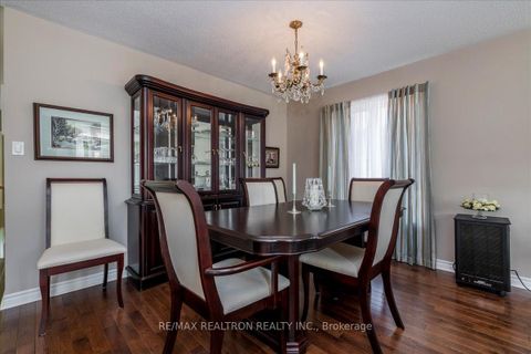 Photo 6 at 44 Columbia Road, Holly, Barrie