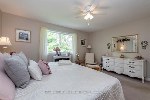 Photo 13 at 44 Columbia Road, Holly, Barrie