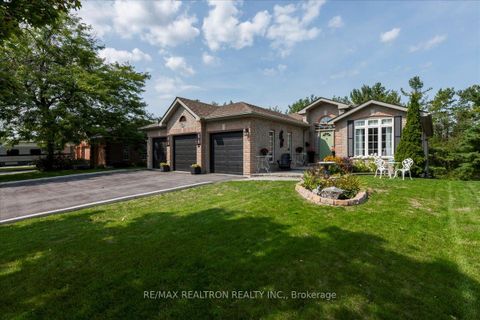 Photo 38 at 44 Columbia Road, Holly, Barrie