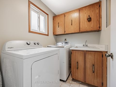 Photo 17 at 9 Garview Court, The Westway, Toronto