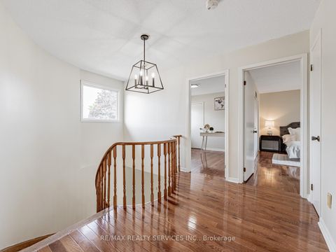 Photo 18 at 9 Garview Court, The Westway, Toronto