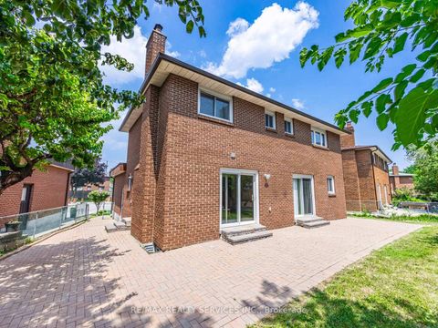 Photo 37 at 9 Garview Court, The Westway, Toronto