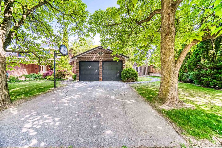 Photo 1 at 14 Julia Street, Thornhill, Markham