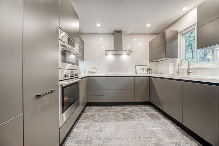 Photo 9 at 14 Julia Street, Thornhill, Markham