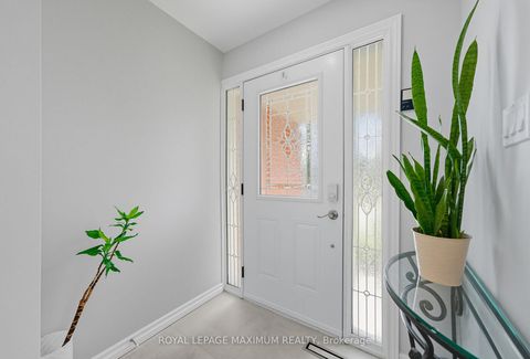 Photo 7 at 36 Boarhill Drive, Agincourt North, Toronto