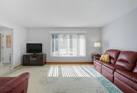 Photo 12 at 36 Boarhill Drive, Agincourt North, Toronto