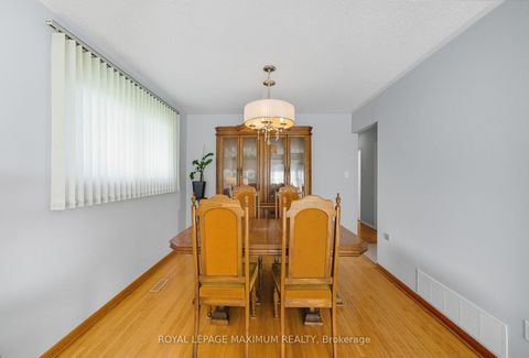Photo 14 at 36 Boarhill Drive, Agincourt North, Toronto